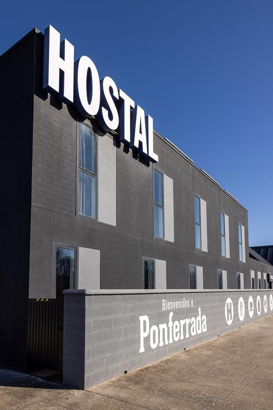 As Hoteles Ponferrada Columbrianos Luaran gambar